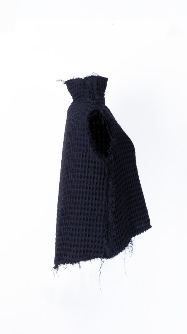 Short Wool Waffle Top / Vest - Image 8